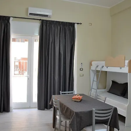 Palazzo Greco Vacanze 펜션 포르토 세자레오